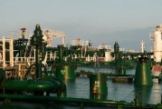 安装黄历国际油价周二收高 地缘政治担忧与美元走弱双重支撑